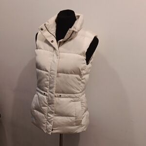 Banana Republic Puffer Vest